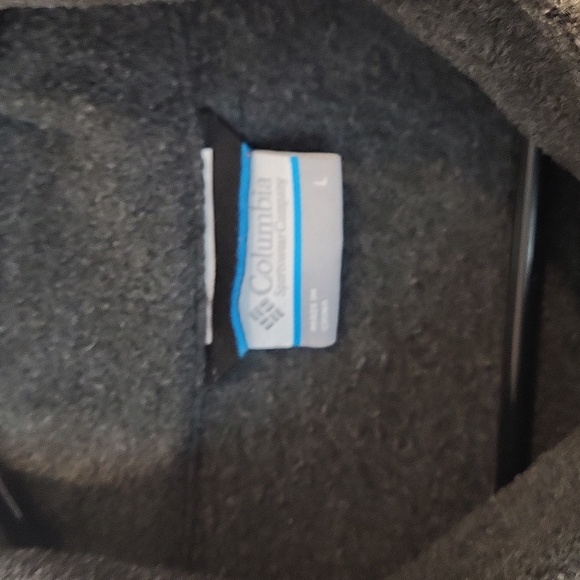 Men's Columbia Fleece Vest - Picture 2 of 3